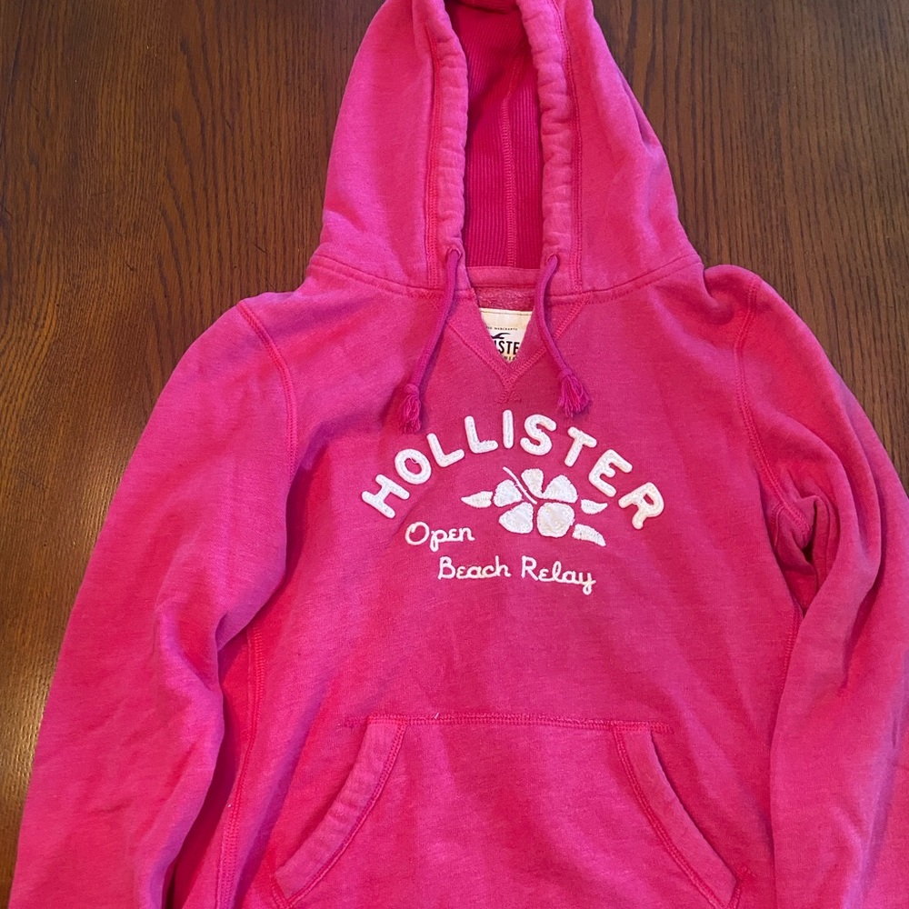 Hollister pullover hoodie